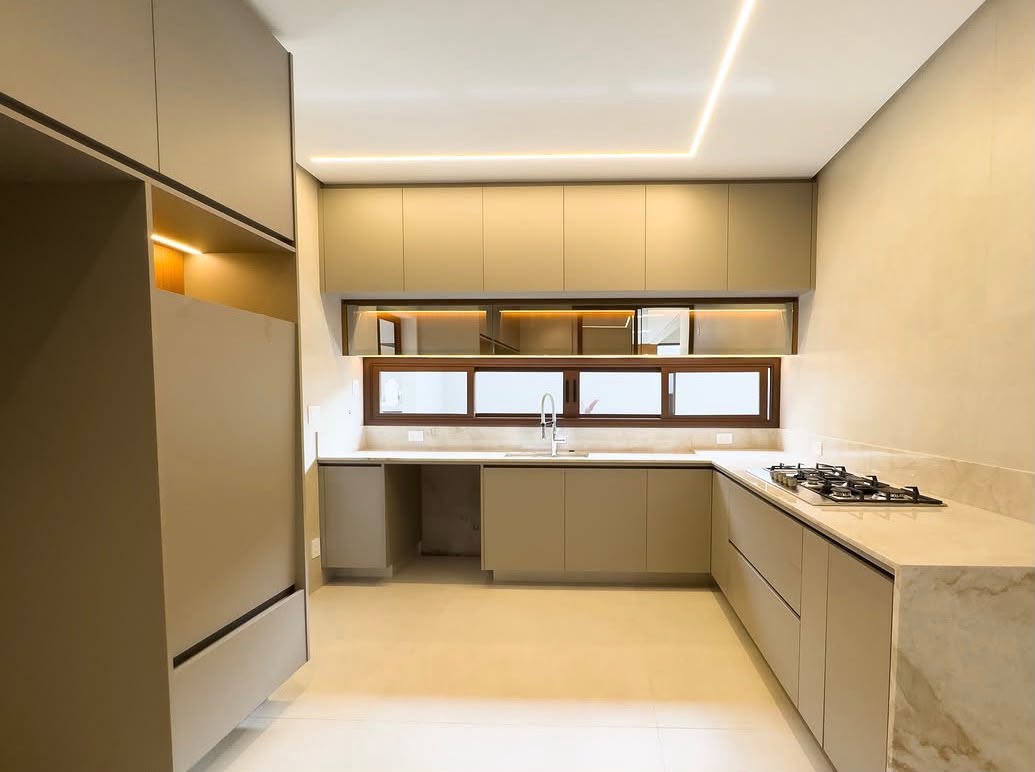 Casa de luxo, 5 suítes, piscina aquecida, SPA, Jardins Itália — Casa em condomínio à venda em Jardins Itália (foto 6)