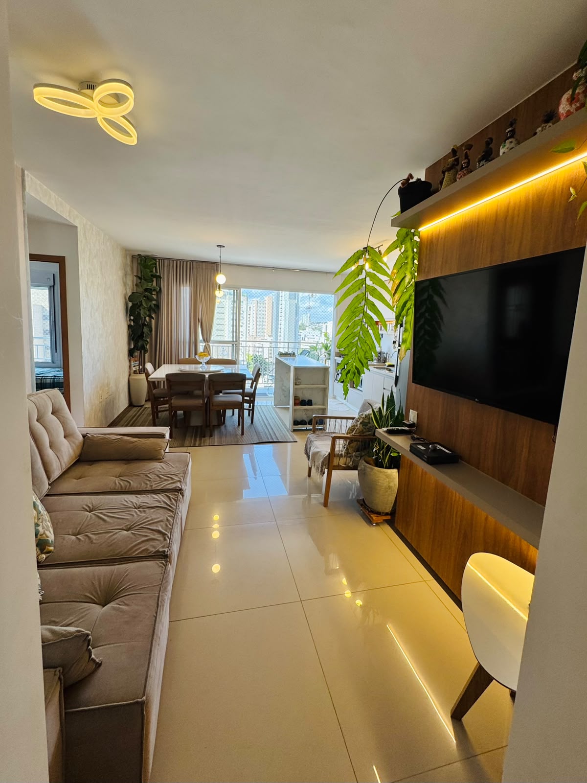 Apartamento com 2 quartos e 1 suíte no Setor Oeste — Apartamento à venda em Setor Oeste (foto 1)